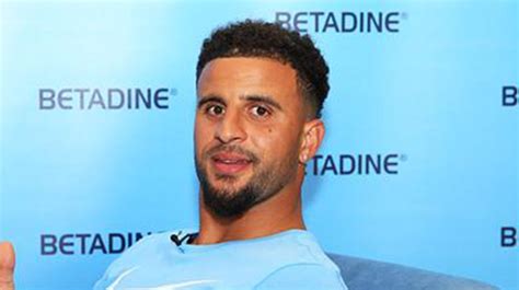 man city defender kyle walker hosted sex party with prostitutes during