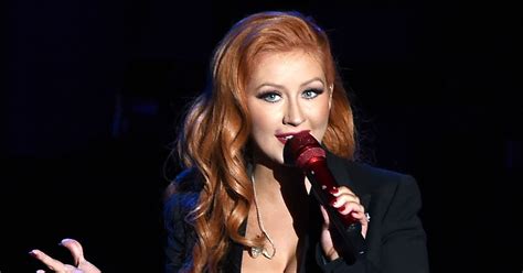 Christina Aguilera Debuts Red Hair Color See The Pics Us Weekly