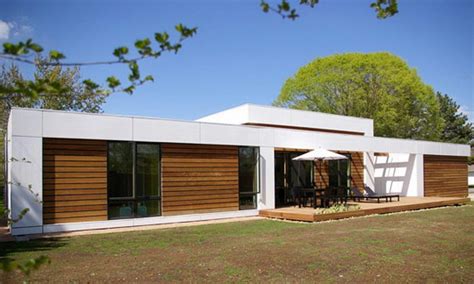 Since there is only a single level in the house, it is if you are looking for a single storey house plan, you don't need to look further. Modern House Single Floor Plans Single Story Modern House ...