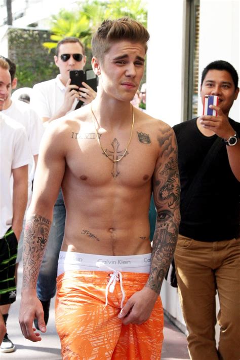 justin bieber s sexiest shirtless pictures hollywood life