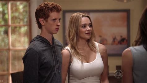 Hunter King Nue Dans Life In Pieces