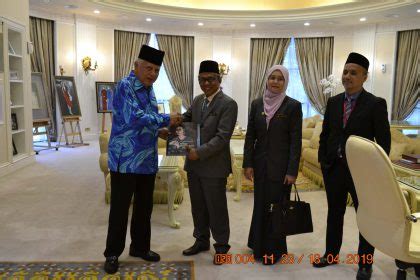 Lembaga hasil dalam negeri malaysia— presentation transcript 7 tanggungjawab majikan : Kunjungan Hormat dari Pengarah Negeri Sembilan /Melaka ...