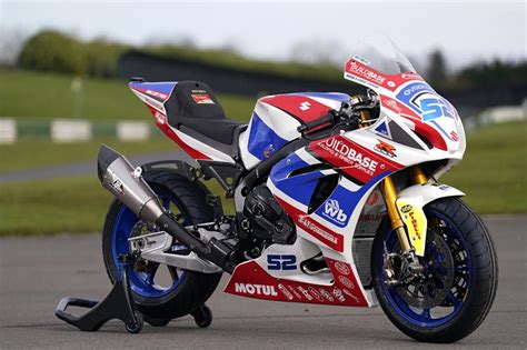 christian iddon joins buildbase suzuki bsb team superbike news our archive motorcycle news site