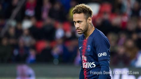 Neymars sohn david lucca schaute im brasilianischen teamcamp vorbei. Club : Neymar, son interview complète au CFC | CulturePSG