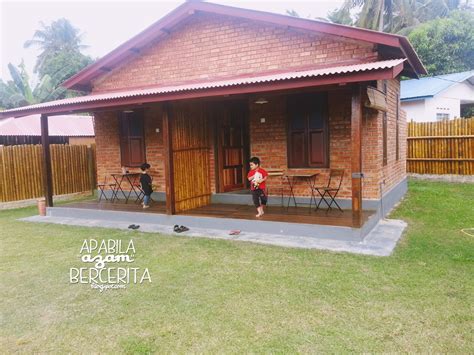 Located at a quiet village beside the sea with fishermen and their boats relaxing during the day. Apabila "Azam" Bercerita: Fuga Village, Pengkalan Balak ...