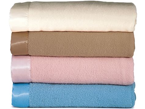 Blandon Merino Wool Blankets - Luxury Blankets - Luxury Bedding 