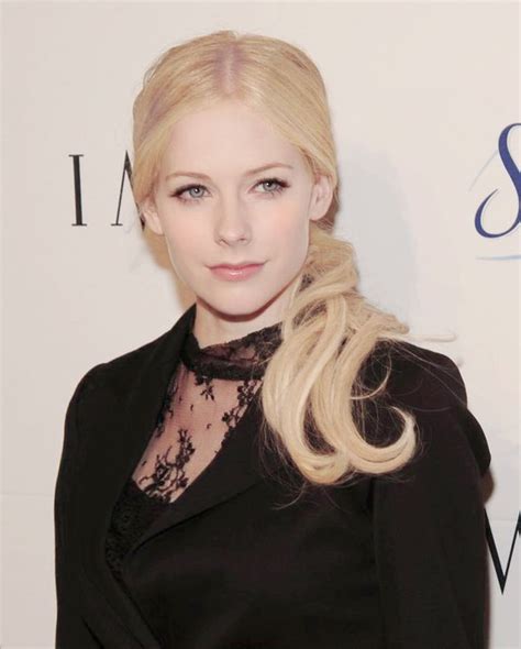 Avril Lavigne Without Heavy Eye Makeup Imgur