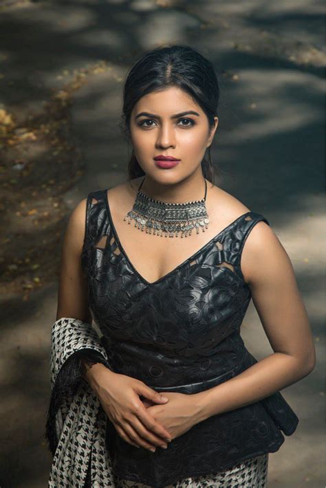 Kaali Movie Actress AmrithaAiyer Recent Pictures Hot Still Of Amritha