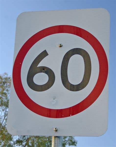 Fileaustralian 60kmh Speed Limit Sign Wikimedia Commons