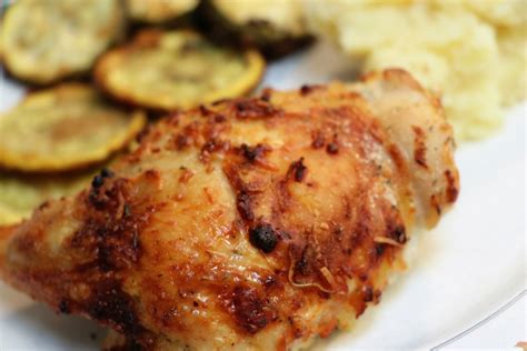 Best chefs in the world. Simple and Crispy Baked Chicken Thighs — The Coffee Mom