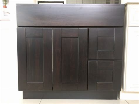 Founded in 1982, kww kitchen cabinets & bath was have been proudly serving the san francisco bay area for over 35 years. KWW Kitchen Cabinets & Bath