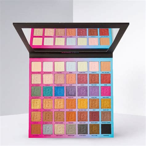 Die vorweihnachtszeit beginnt hier revolution bringt dich in stimmung. BEAUTY BAY Going Out Out 42 Colour Eyeshadow Palette at ...