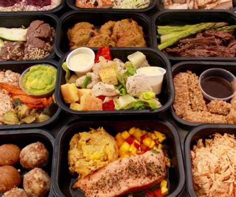 The entire delivery has to be kept safe and cool with ice packs or insulating material to prevent temperature fluctuations that could cause spoiling or even food poisoning. Fresh & Healthy Meal Prep Delivery