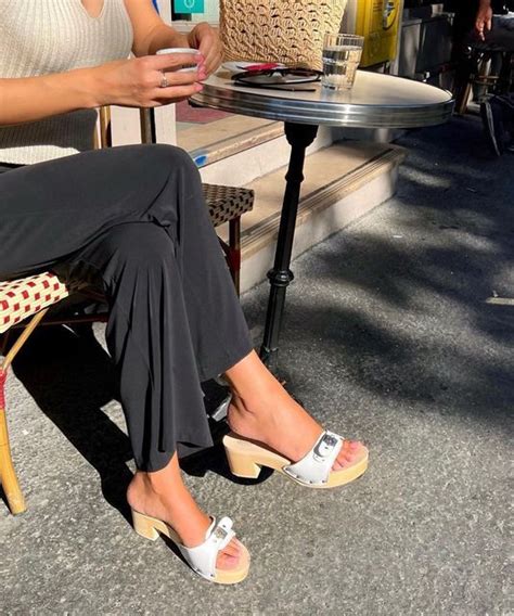 Scholl Iconic On Instagram Ad Jeannedamas Shows Us How Every