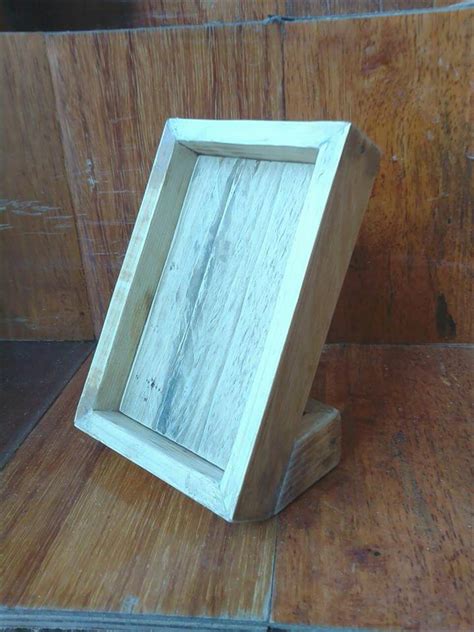 So you can find them even faster and simpler. Pallet Picture Frame | 99 Pallets