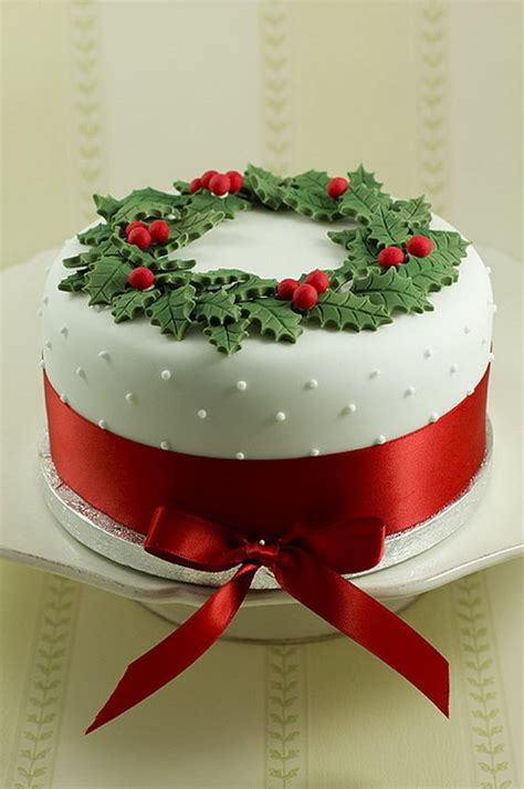 beautiful christmas wreath cake pictures   images  facebook tumblr pinterest