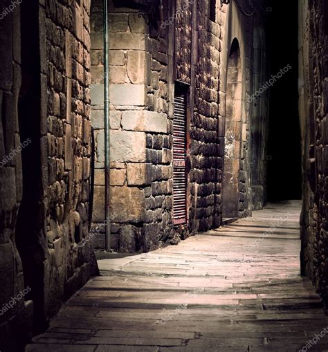 Dark Alley — Stock Photo © Pinkbadger 22135939