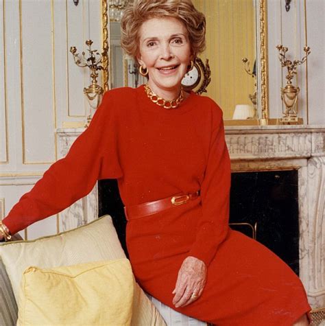 Nancy Reagan 6 Classic Looks Worn By The First Lady