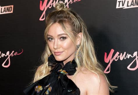 Sexy Hilary Duff Pictures Popsugar Celebrity Photo 29