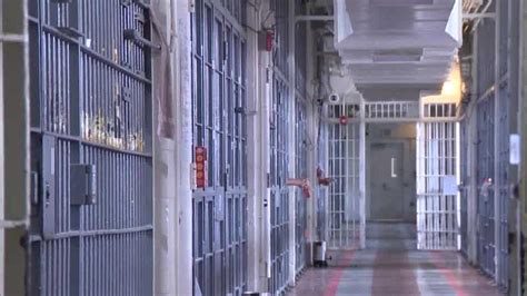 Sacramento Releases Hundreds Of Inmates Early 3 Things To Know