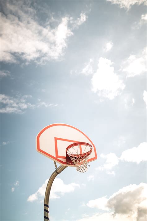 Hd wallpapers and background images Download wallpaper 3516x5274 basketball, basketball hoop ...