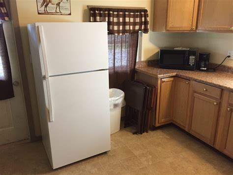 Enjoy an authentic camping experience without the rv or tent. Cabin Rentals In Gettysburg PA | Vacation Camping Cabins