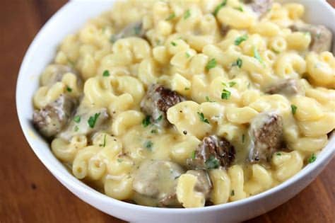 Roast me pot roast braised beef spinach salad dinner plates macaroni and cheese onion crockpot cooking recipes. Steak Mac and Cheese Recipe - BlogChef