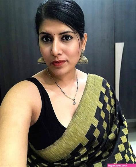 Indian Bhabhi Hot Pictures Porn Pics From Onlyfans