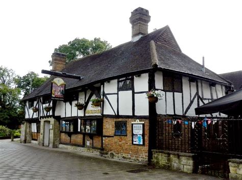 Only individuals who have a natwest account and authorised access to online banking should proceed beyond this point. National Westminster Bank, Crawley, West Sussex