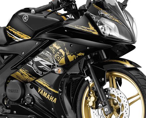 Yamaha r15 has been designed after many years of research by the most efficient engineers taking care of all the safety measures for the user. Yamaha R15 Grid Gold Close-up