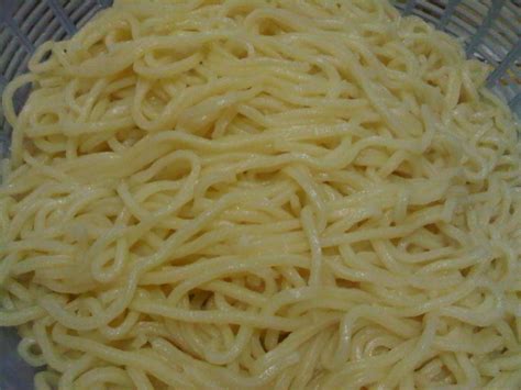 Boleh juga lihat resepi n cara penyediaan laksa dj kat sini yer. PES MEE UDANG VS PES LAKSA SARAWAK