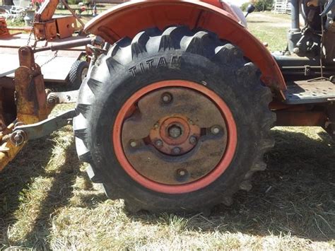 1977 Kubota B7100 4wd Tractor W Loader And Implements Bigiron Auctions