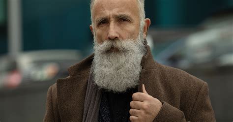 Comment faire pousser sa barbe rapidement