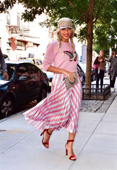 Look Of The Day Beyonce Is Pretty In Pink While Rocking Head To Toe