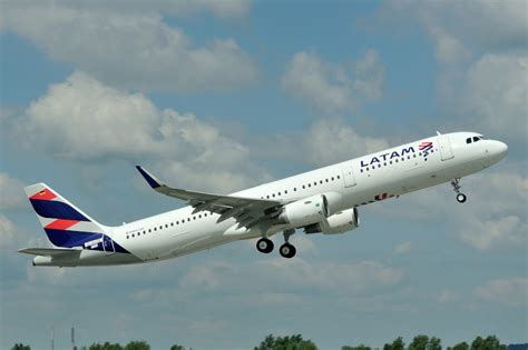 Latam Fleet Airbus A321 200 Details And Pictures