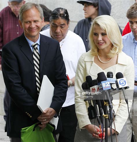 Elizabeth Smart And Her Father Ed Smart Talk To The Press Outside Of News Photo Getty Images