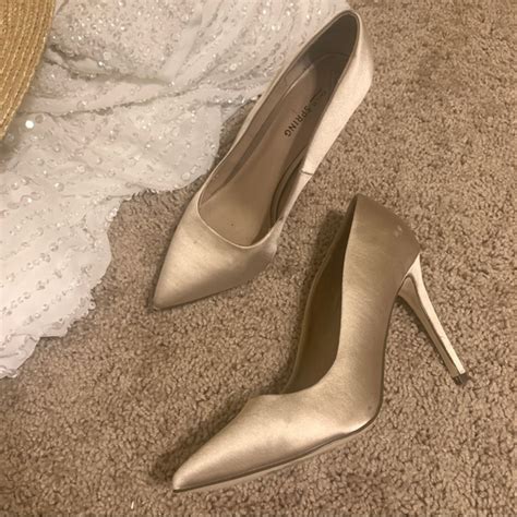 Call It Spring Shoes Gorgeous Champagne Gold Satin Heels Poshmark