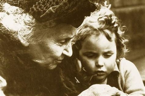 Maria Montessori Educação Do Futuro