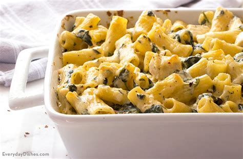 Sprinkle the top with the remaining parmesan cheese. Chicken and Spinach Pasta Bake Recipe