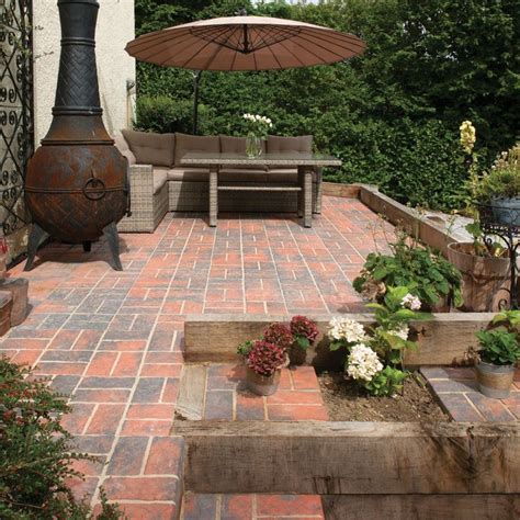 Cleaning brickwork,patio slabs, concrete paths and driveways is easy with everbuilds 401 brick and patio cleaner. Brett Paving Manmade 'Rochester Brick'-PAVING SLABS ...