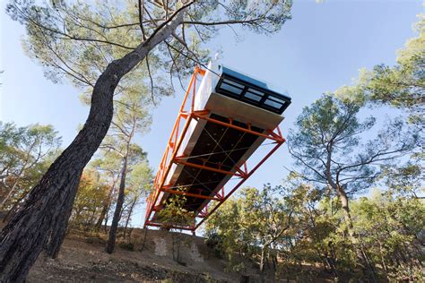 Richard Rogers Cantilevers His Final Building From French Hillside