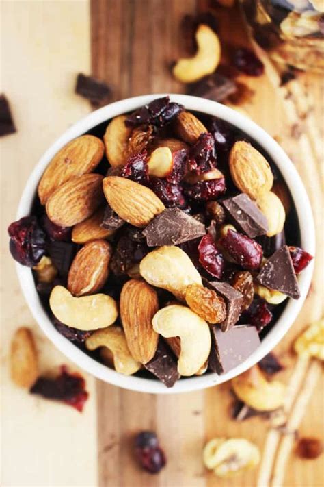The Best Homemade Healthy Trail Mix