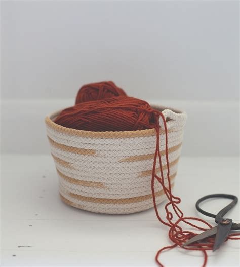 In this video i will show how to make a basket of jute with my own hands. No sew rope basket - 3 easy DIY ideas and picture tutorials