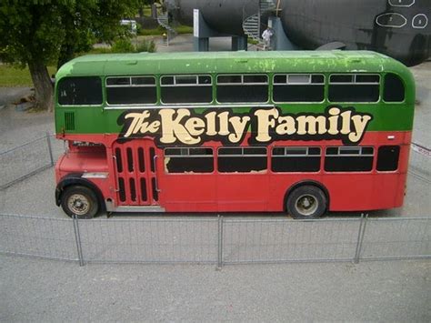 Abraham und sara hätten in ur sicher viel komfortabler gelebt als in kanaan, doch sie haben nicht ständig „an die heimat gedacht, aus der sie einst fortgezogen waren (hebräer 11:15, basisbibel). Über den Sinn des Leben... und noch viel mehr...: Bus der ...