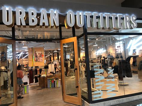 Urban Outfitters - Destiny USA