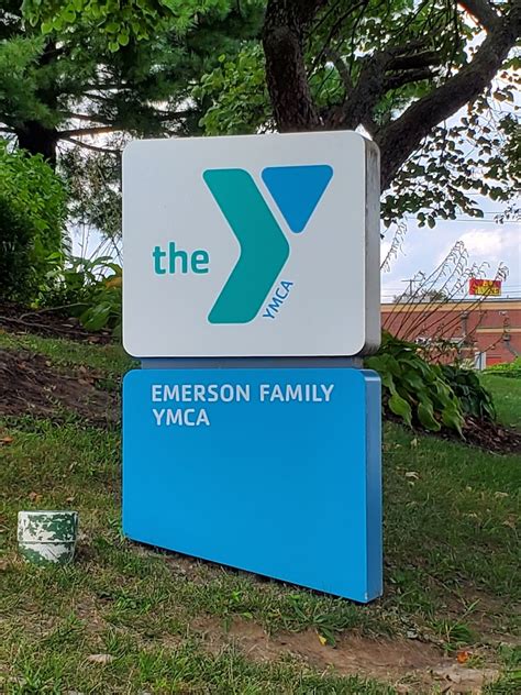We're an inclusive organization of men, women and children joined together by a shared commitment to nurturing the potential of kids, promoting healthy living, and. Play St. Louis: Ferguson
