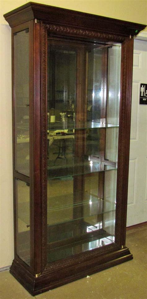 Large Wood And Glass Display Cabinet W Glass Glas