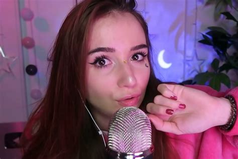 Alteanne Asmr An Impressive French Tingle Giving Specialist