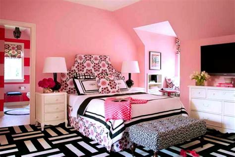 No girls upstairs in those bedrooms. Colori camere da letto moderne