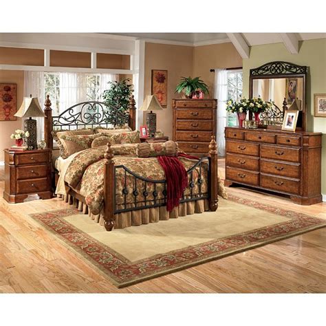 Our ashley furniture bedroom sets are packed with style, value and variety for trendy bedroom seekers. Wyatt Poster Bedroom Set Signature Design by Ashley ...